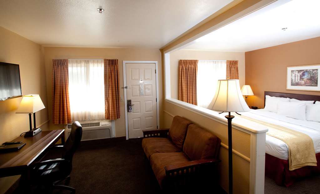 Red Lion Inn & Suites Cathedral City Palm Springs 객실 사진