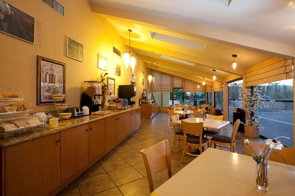 Red Lion Inn & Suites Cathedral City Palm Springs 레스토랑 사진