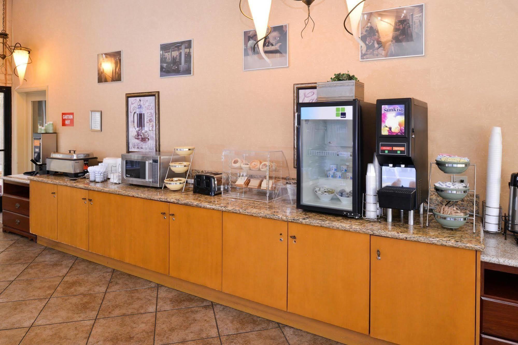 Red Lion Inn & Suites Cathedral City Palm Springs 외부 사진