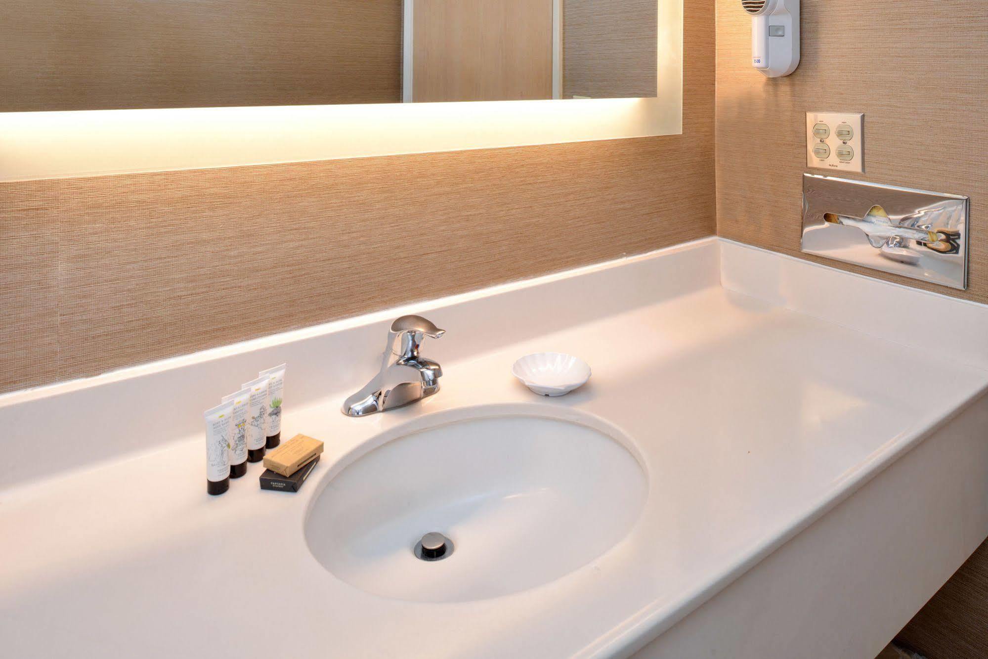 Red Lion Inn & Suites Cathedral City Palm Springs 외부 사진